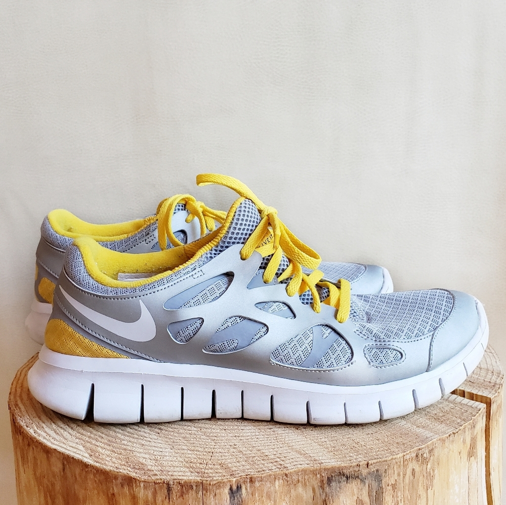 Nike Livestrong Frees